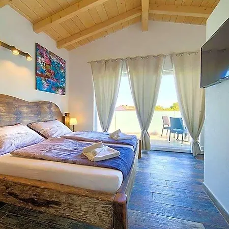 Imperia 4 Comfortable Hotel